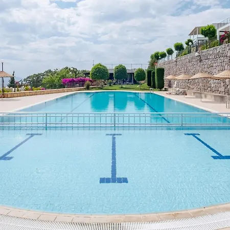 شقة Flat With Sea View And Shared Pool In Bodrum